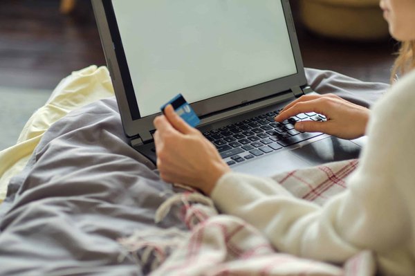 Pourquoi utiliser un code promo stormrock pour vos achats de CBD en ligne ?