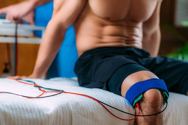 Optimiser les paramètres de votre TENS pour un soulagement maximal du genou