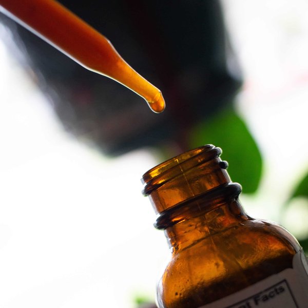 Maximisez le bien-être : Huiles full spectrum et système endocannabinoïde